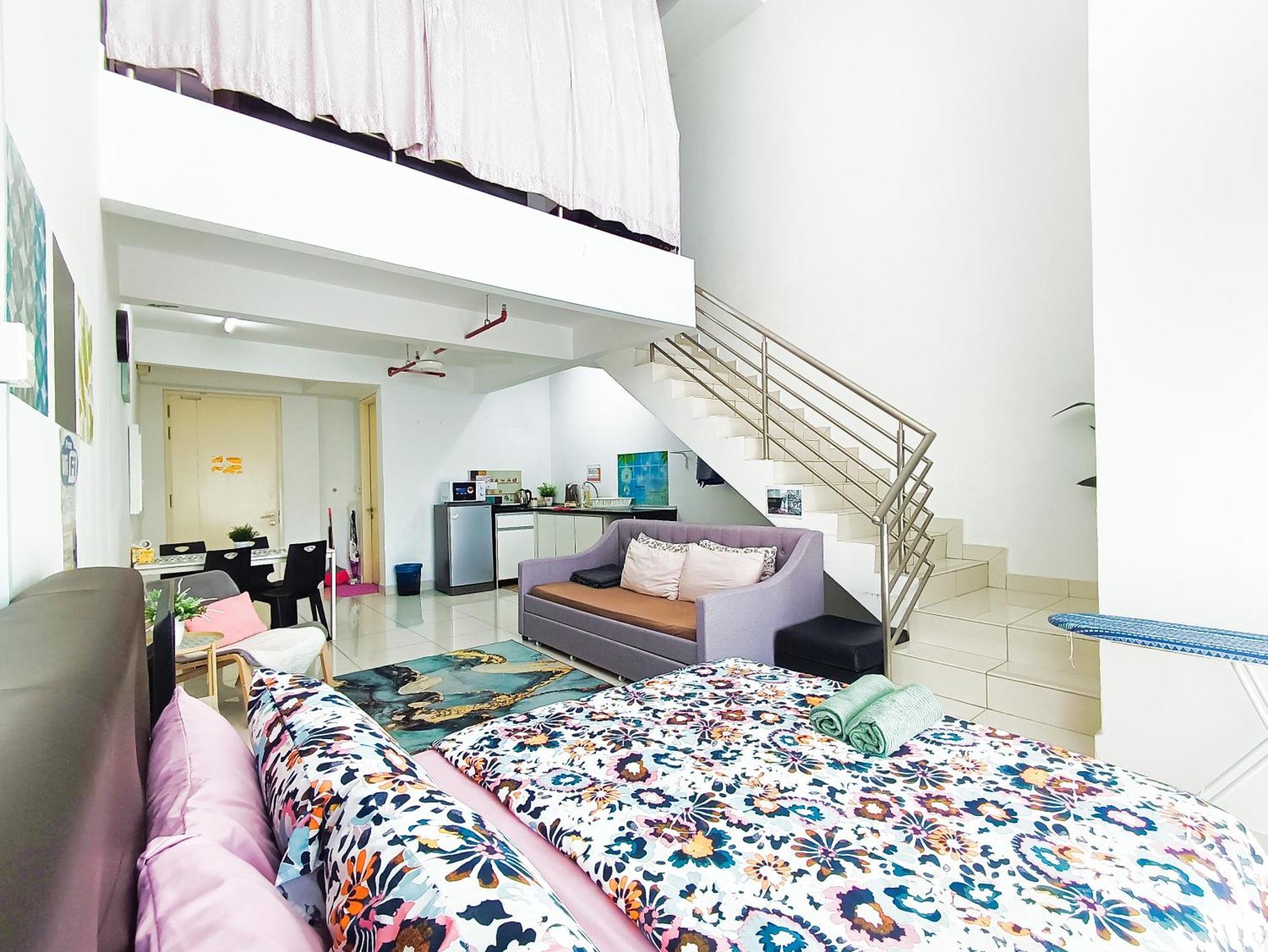 Azfa Duplex Suite At De Centrum Putrajaya Bangi Free Wifi Kajang Esterno foto