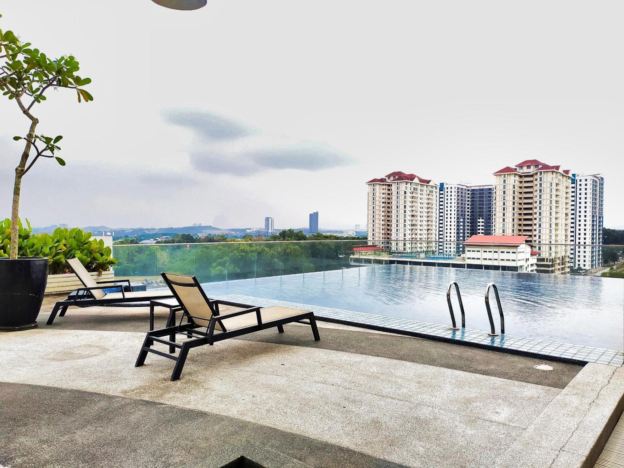 Azfa Duplex Suite At De Centrum Putrajaya Bangi Free Wifi Kajang Esterno foto