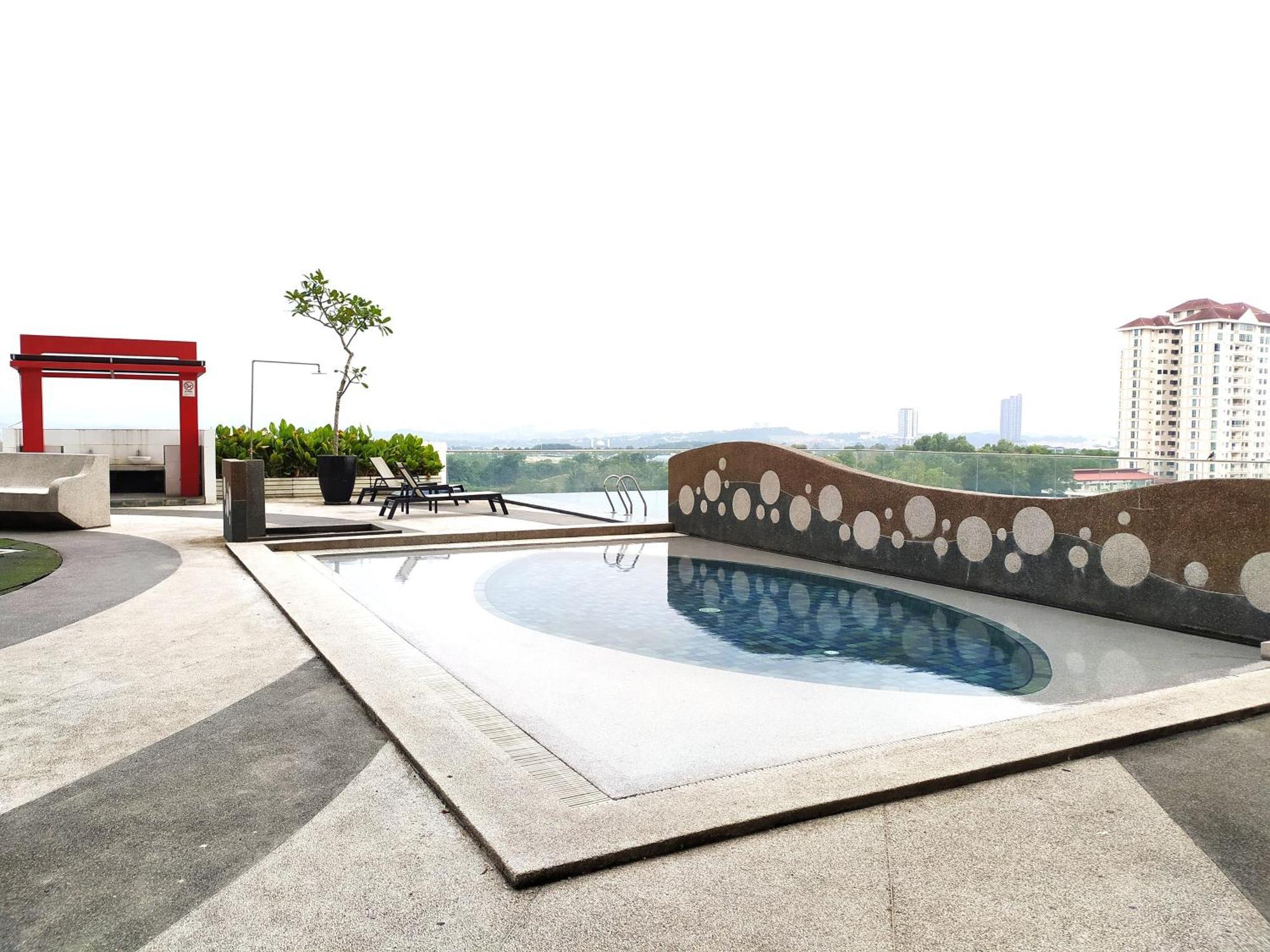 Azfa Duplex Suite At De Centrum Putrajaya Bangi Free Wifi Kajang Esterno foto